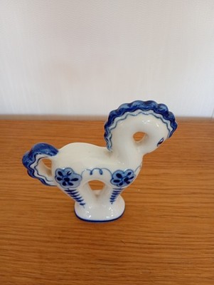 Vintage Gzhel Porzellan Pferd Figur L Azarova Design handbemalt UdSSR sehr guter Zustand