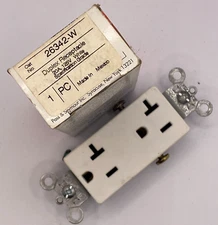 Pass & Seymour 26342-W Duplex Receptacle 20A 125V Specification Grade🔔