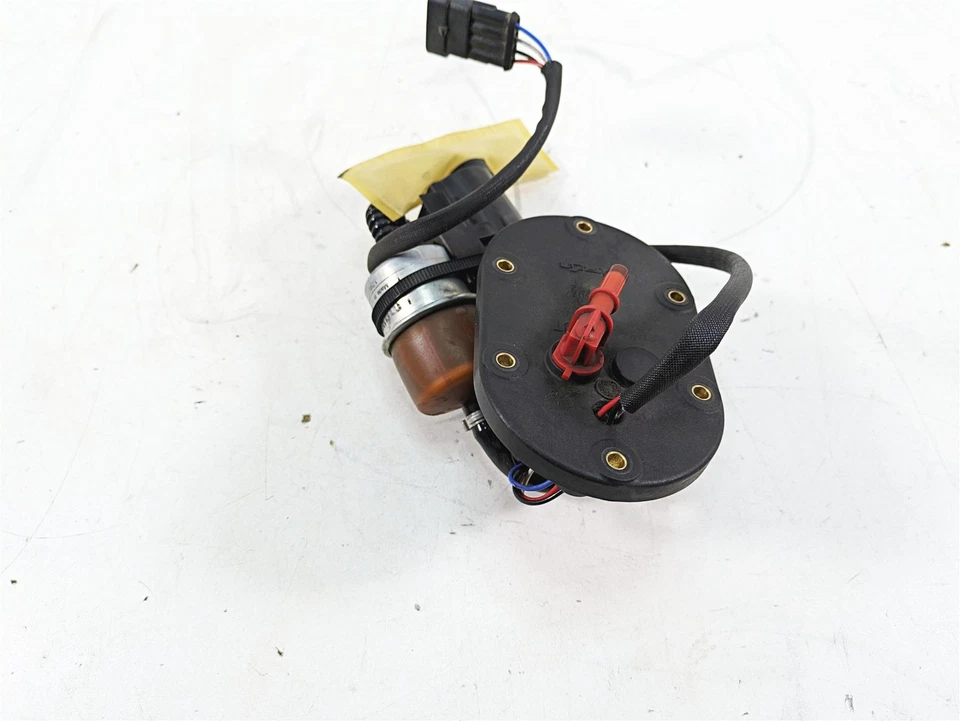 Moto Guzzi V7 750 2013 piedra combustible gasolina bomba 10 k solo B063645 B063752 Foto 4 de 4