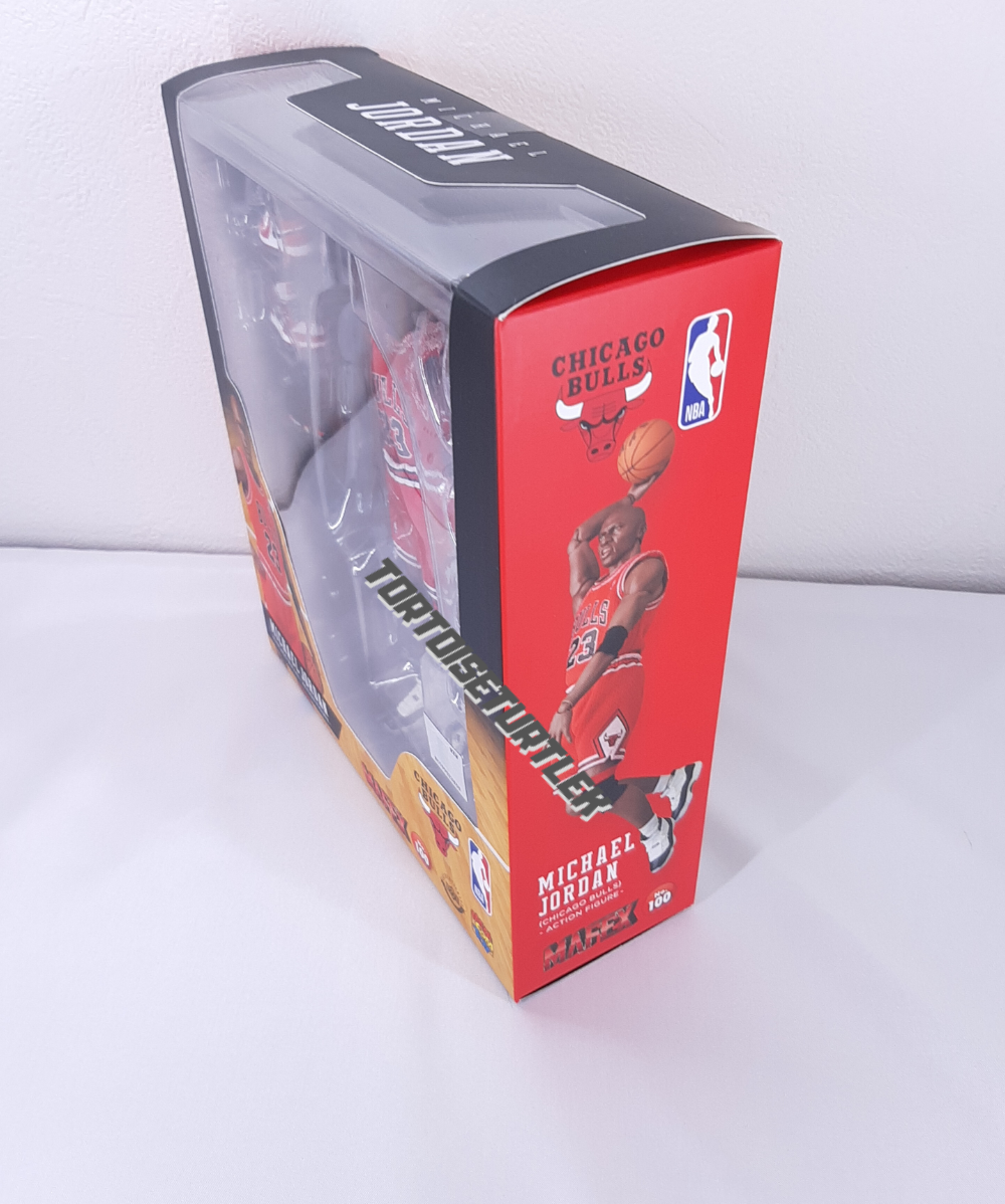 MAFEX No.100 Michael Jordan Chicago Bulls 165mm 6.5 in artist