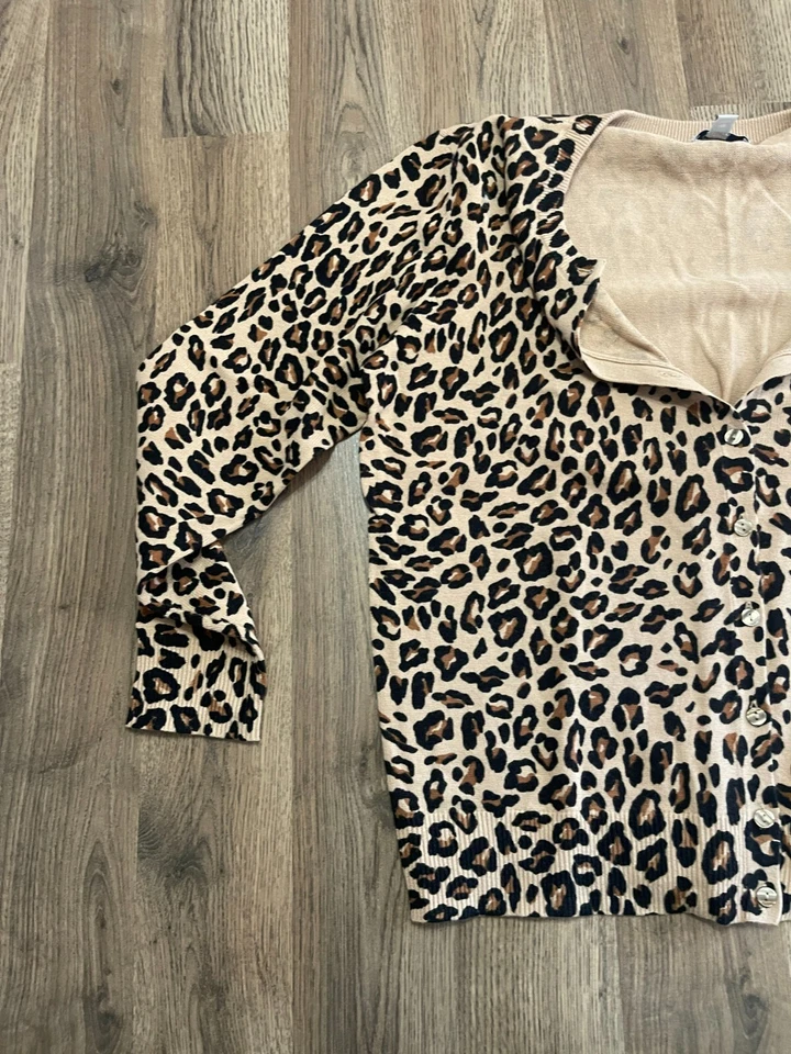 Croft & Barrow Shirt, Womens Petite Medium, Black Brown, Cheetah Print Button Up - Image 3 of 4