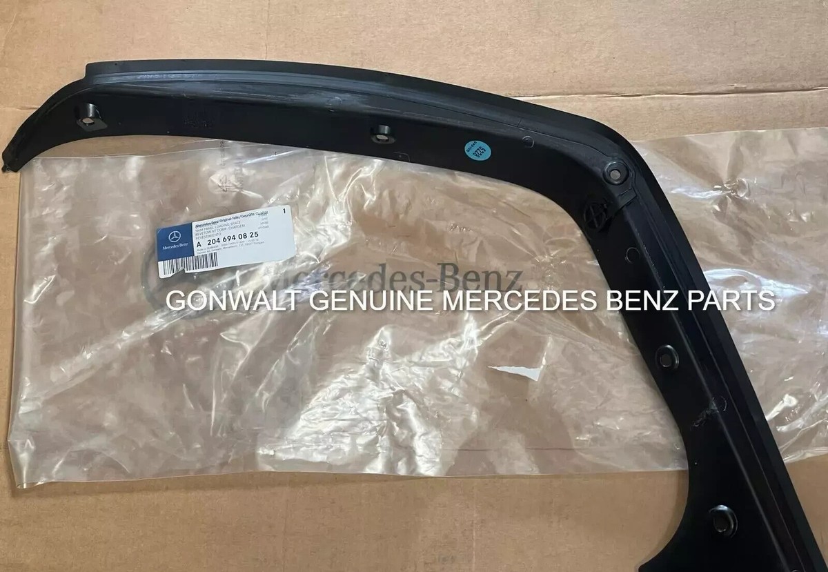 OE 2046940825 Mercedes Benz C63 AMG C350 C250 2012-2015 Rear Trunk