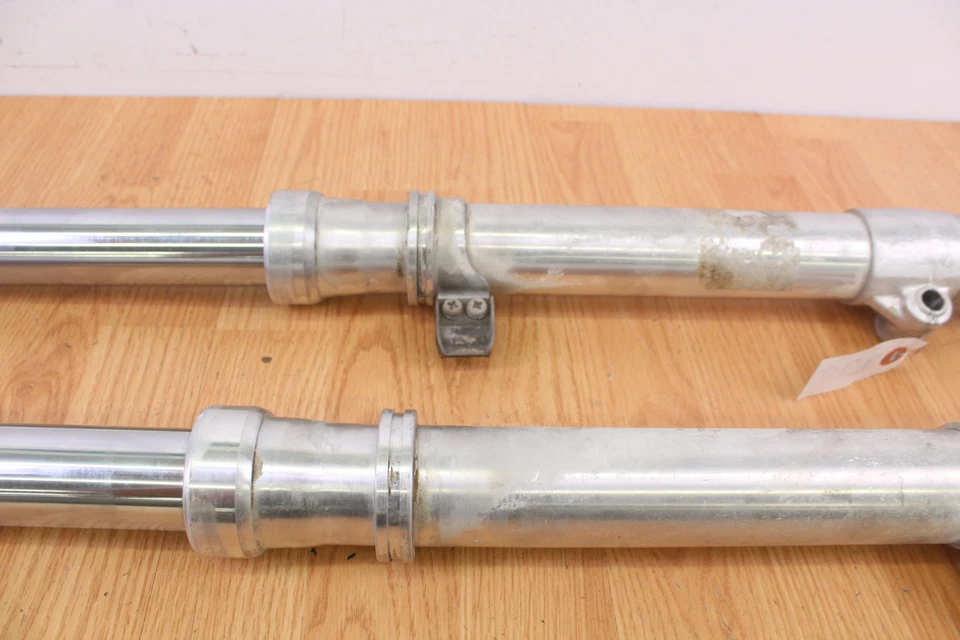 Par de horquillas delanteras Yamaha YZ250 1982 suspensión amortiguadora Foto 4 de 4
