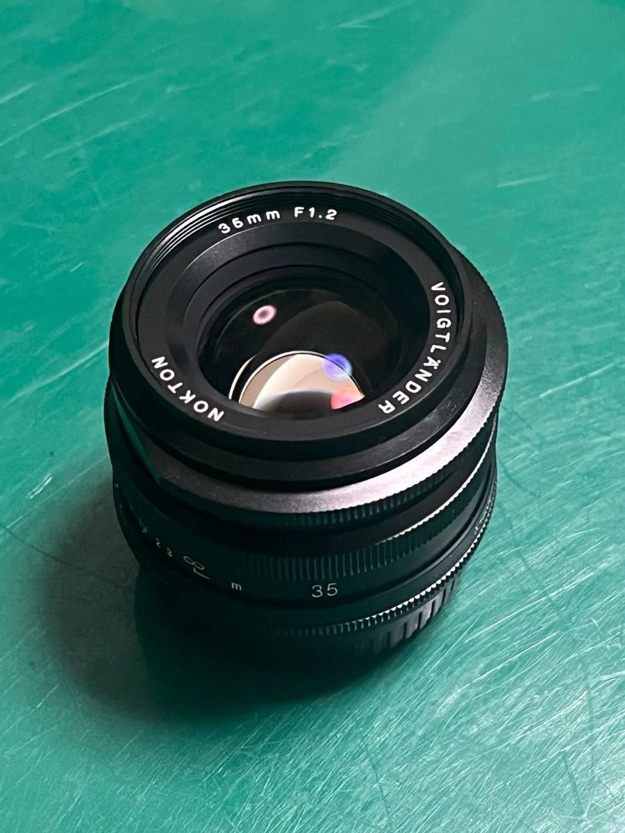 Objectif Voigtländer Nokton 35mm F1.2 ASPH Monture VM (Leica M) – Occasion + Bague Sony FE Offerte