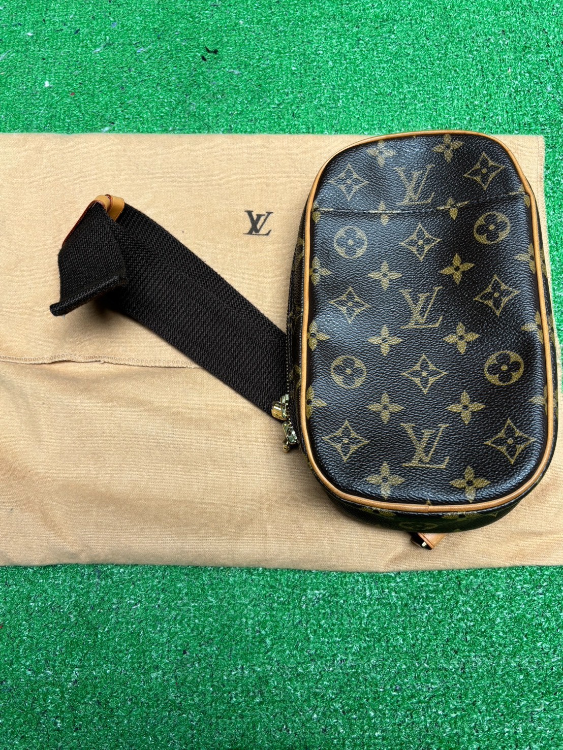 Auth Louis Vuitton Monogram Pochette Gange M51870 Crossbody Shoulder Bag Japan