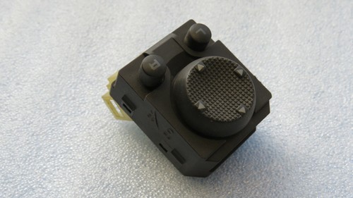 AUDI / VW GOLF - Aussenspiegel Schalter / Mirror Switch  1H0959565 MRO TRW ##224