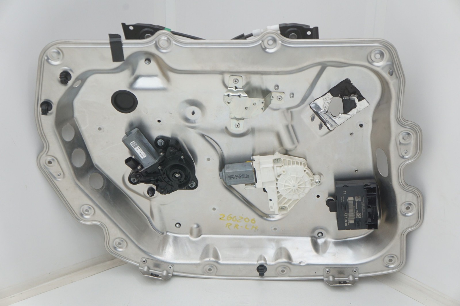 Rear Left Door Regulator Plate 4W0839461 Bentley Continental Flying Spur 2013-18