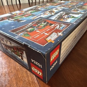 LEGO CREATOR: Winter Holiday Train (10254)