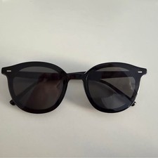 Gentle Monster OBON 01 Black Sunglasses Slightly Used