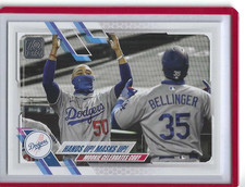 2021 Topps - Hands Up! Masks Up! Checklist Mookie Betts, Cody Bellinger #303