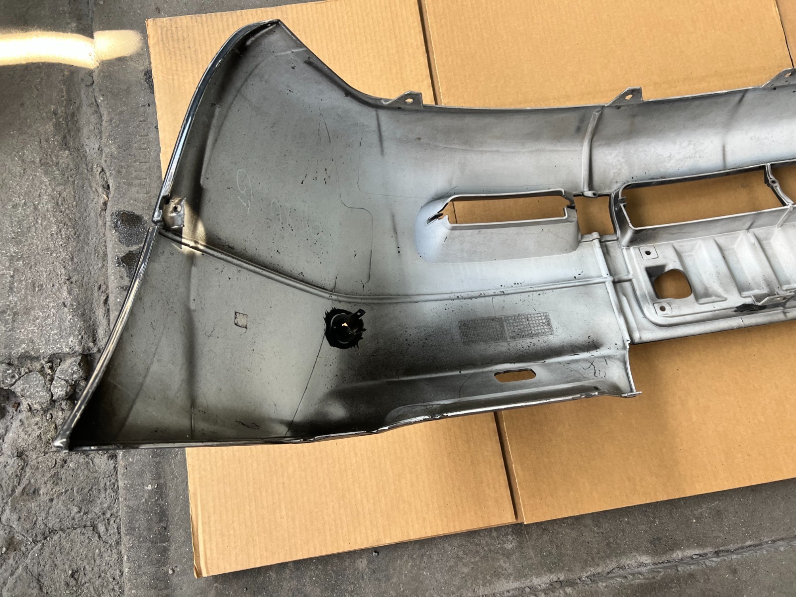09-12 ROLLS ROYCE PHANTOM COUPE SERIES 2 FRONT BUMPER USED  51117166035 OEM