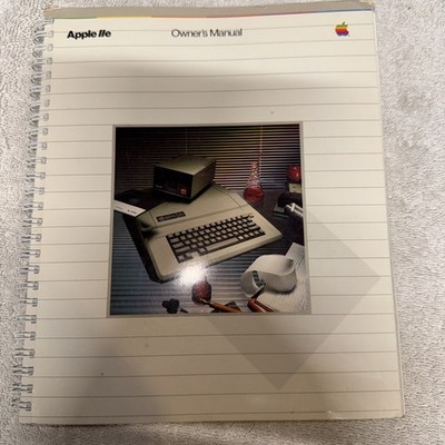 VINTAGE APPLE IIE COMPUTER OWNER S MANUAL 1982 (030-0356-C) **