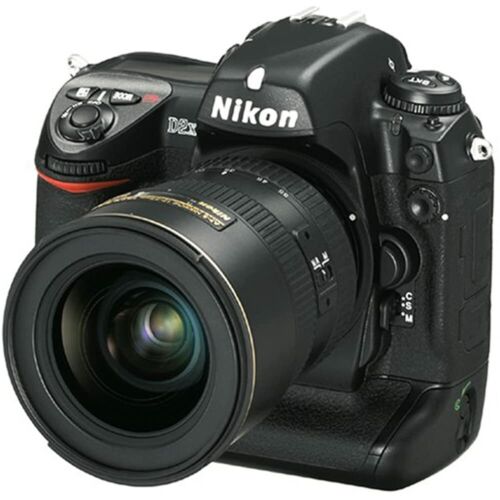 USED Nikon D2X D2X Body (12.4 million pixels) - Picture 1 of 3