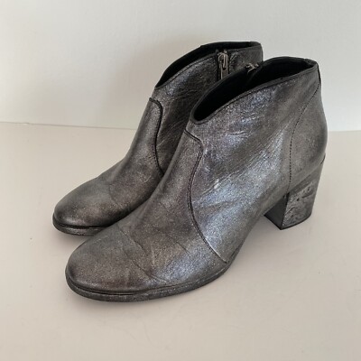Frye Nora Short Ankle Bootie Women B Inside Zip Metallic Silver