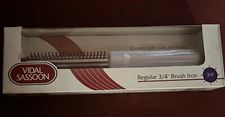 Vidal Sassoon Regular 3/4"Professional Brush Iron Model VS-162 White/Red NOS New