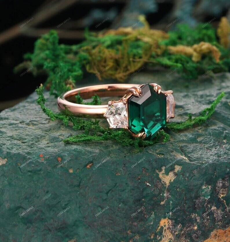 Unique Round Cut Moissanite Statement Ring 2.5CT Elongated