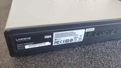 Commutateur Réseau Linksys SR224 24 Ports 10/100 – Occasion – Livraison Offerte