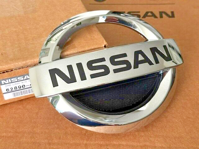 NEW OEM 2016-2019 NISSAN MAXIMA FRONT GRILLE EMBLEM W/O FRONT