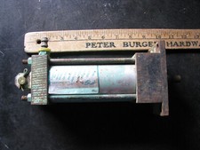 CUNNINGHAM PNEUMATIC AIR CYLINDER 2.5" bore / 4" stroke / 250 psi INDUSTRIAL