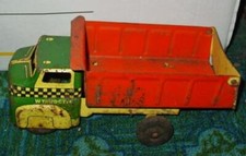 Vintage Wyandotte 1930's Pressed Steel 12.5" Dump Truck minus 1 tire 