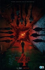 MAYA HAWKE SIGNED ROBYN 11X17 PHOTO STRANGER THINGS S4 STEVE AUTOGRAPH COA BAS