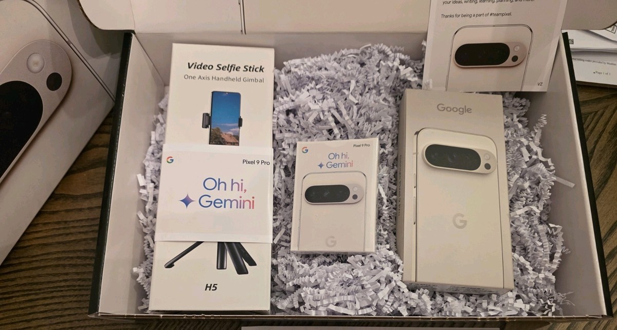 Google Pixel 9 Pro 128GB Porcelain - Works on Verizon - NEW+