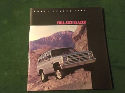 1985 CHEVROLET FULL LINE ORGINAL DEALER SHOWROOM BROCHURE CATALOG BOOKLET MINT