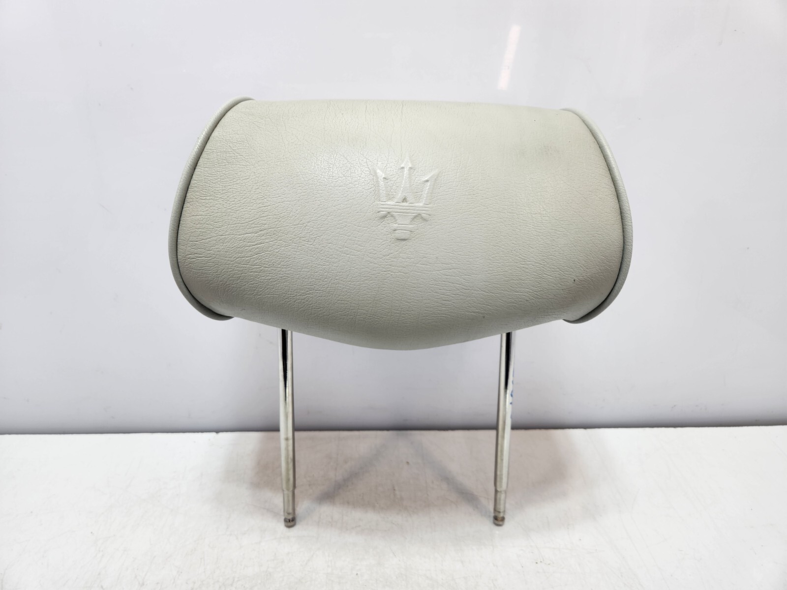 ✅03-08 OEM Maserati Quattroporte Front Left Driver Side Headrest Leather