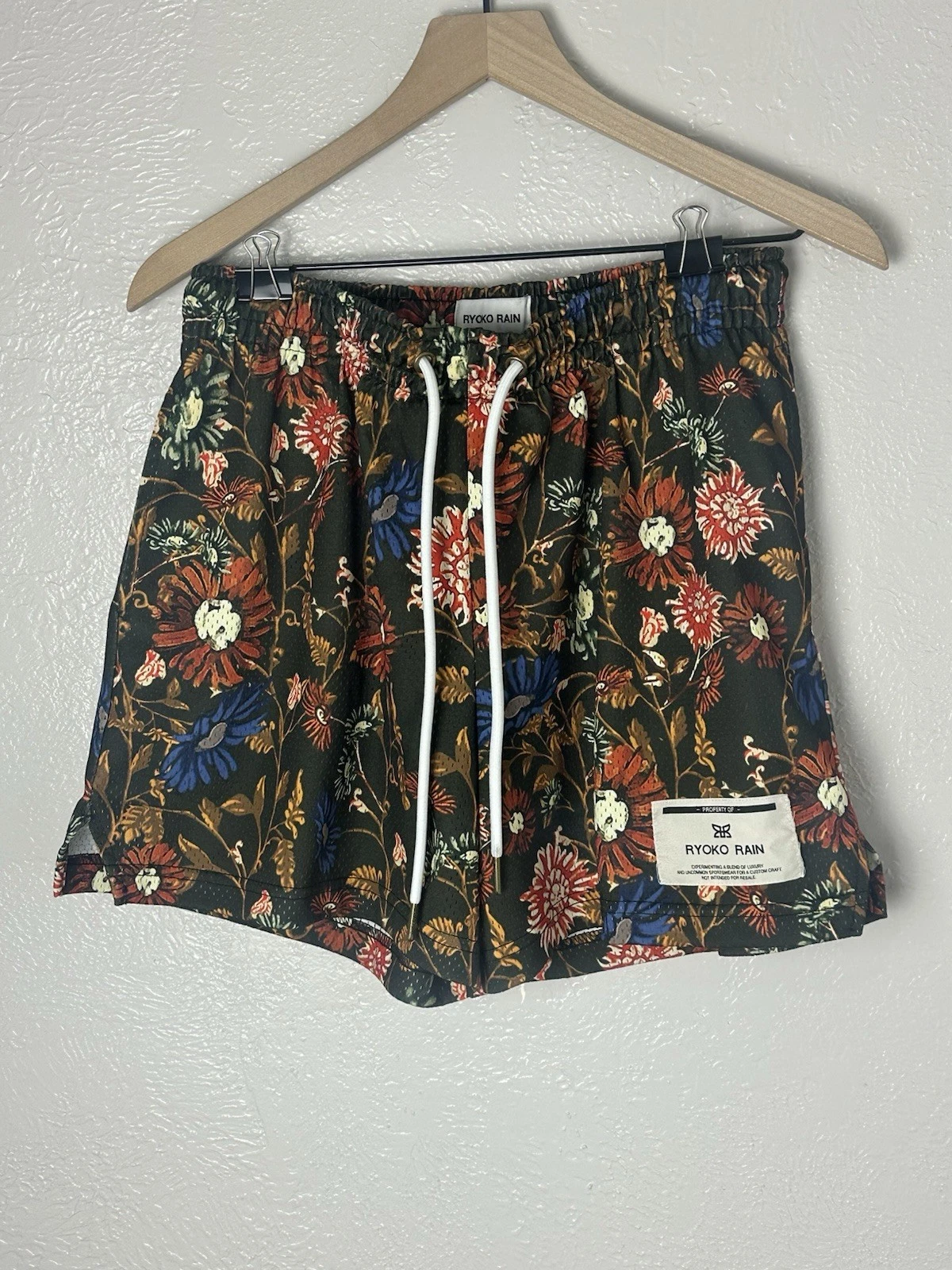 Ryoko Rain Short Men Size Large Floral Print Active Athletic Mesh