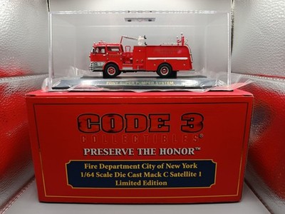 Code 3 12542 Fire Department City Of New York Mack Fire Engine Ltd Ed Diecast