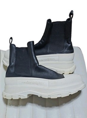ALEXANDER MCQUEEN Size 8 Black Leather Chelsea Boots Chelsea Boots - Alexander Mcqueen - Leather - Black/ Silver main image 3