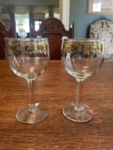 Vintage Culver Valencia 22k Gold Adorned Wine (2) Glasses - Set of Two MCM - Picture 2 of 3