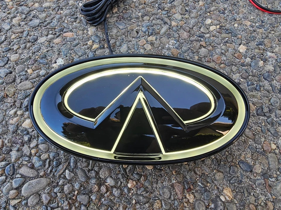 PARA INFINITI Q70 2015-2019 LED blanco emblema todo negro. Foto 2 de 4