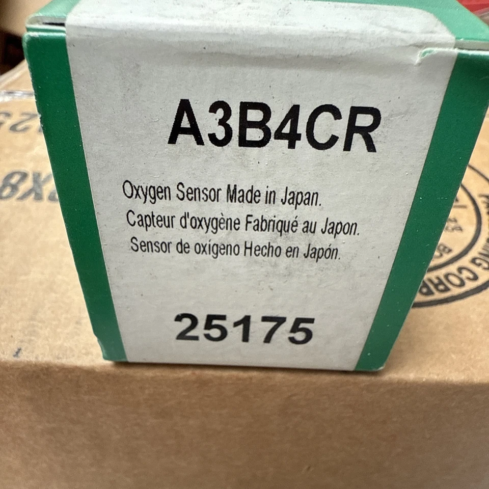 Sensor de oxígeno aguas abajo izquierdo o derecho O2 NTK 25175 para Kia Sorento 03-06 3,5 V6 Foto 2 de 4