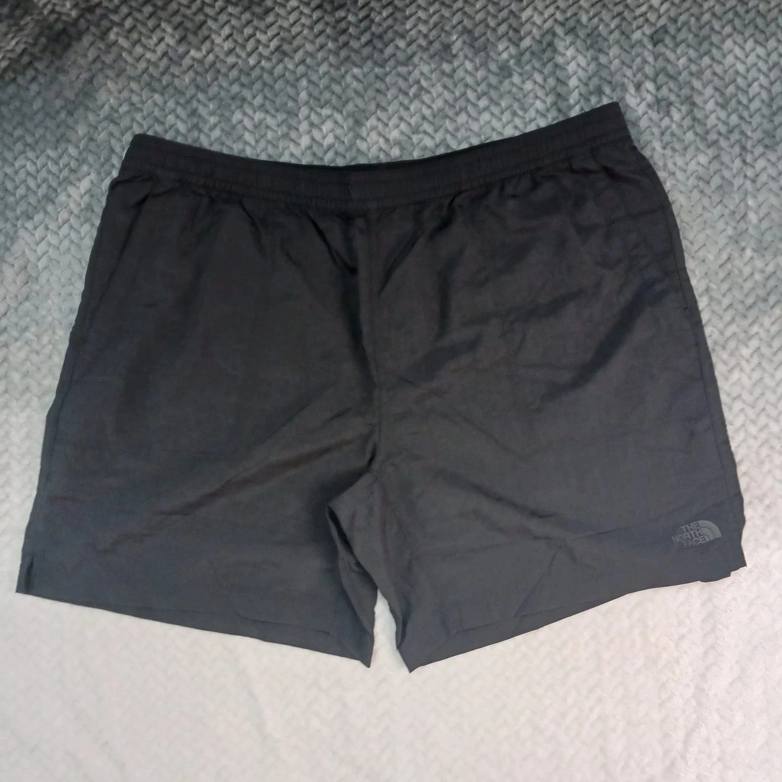 The North Face Shorts Mens Size XXL in TNF Black with 3 Pocket New $45