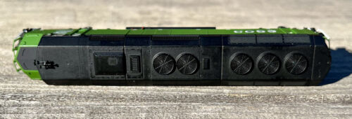 N Scale-Athearn F45 Diesel Locomotive Burlington Northern BN (DC) - Picture 11 of 14