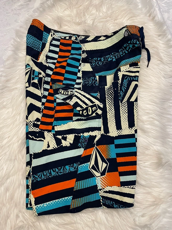 Pantalones cortos Volcom Boardies V25 elásticos sin forro azul naranja talla 29 resortwear Foto 3 de 4