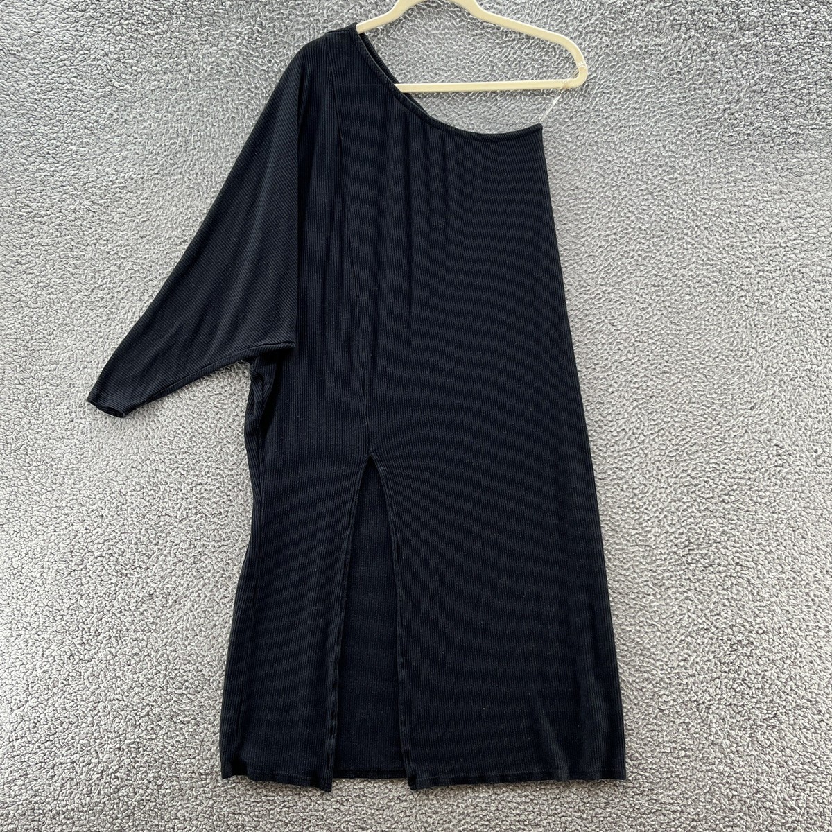 fp beach black dress Free People Women Medium Kara Ribbed Knit Midi One Shoulder TTSgifting Black Material 100% Rayon Black Friday Wedding Dresses Black maxi dress Color:Custom made