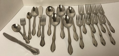 Oneida 20 Piece Lot of Plantation Flatware Replacement Stainless Community