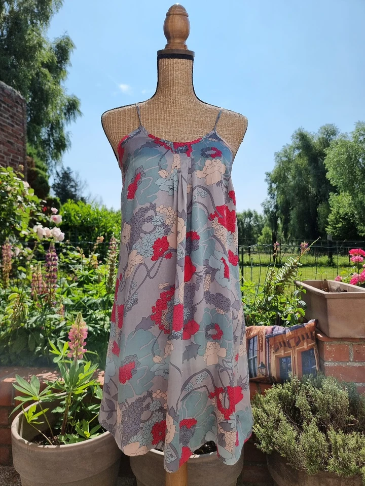 DES PETITS HAUTS : SUPERBE ROBE SLIP DRESS 100% SOIE FLEURIE MODELE CAMILLE - Photo 1/4