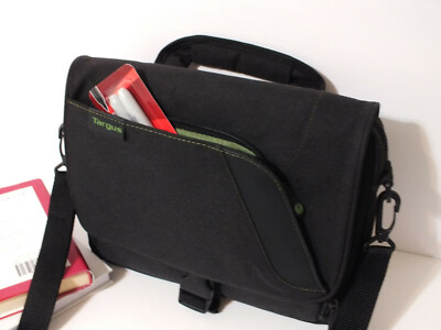 Targus Ipad Laptop Universal Messenger Cross body bag 11 Inches