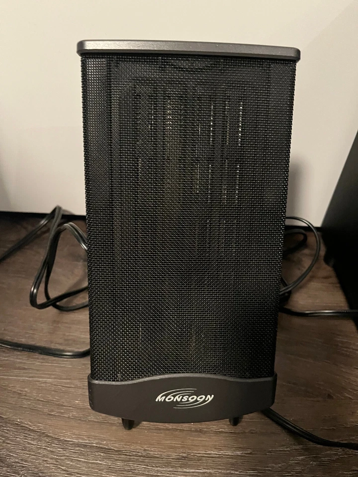 Monsoon MM-700 Flat Panel Speaker System (2) with a Subwoofer - Image 2 of 4