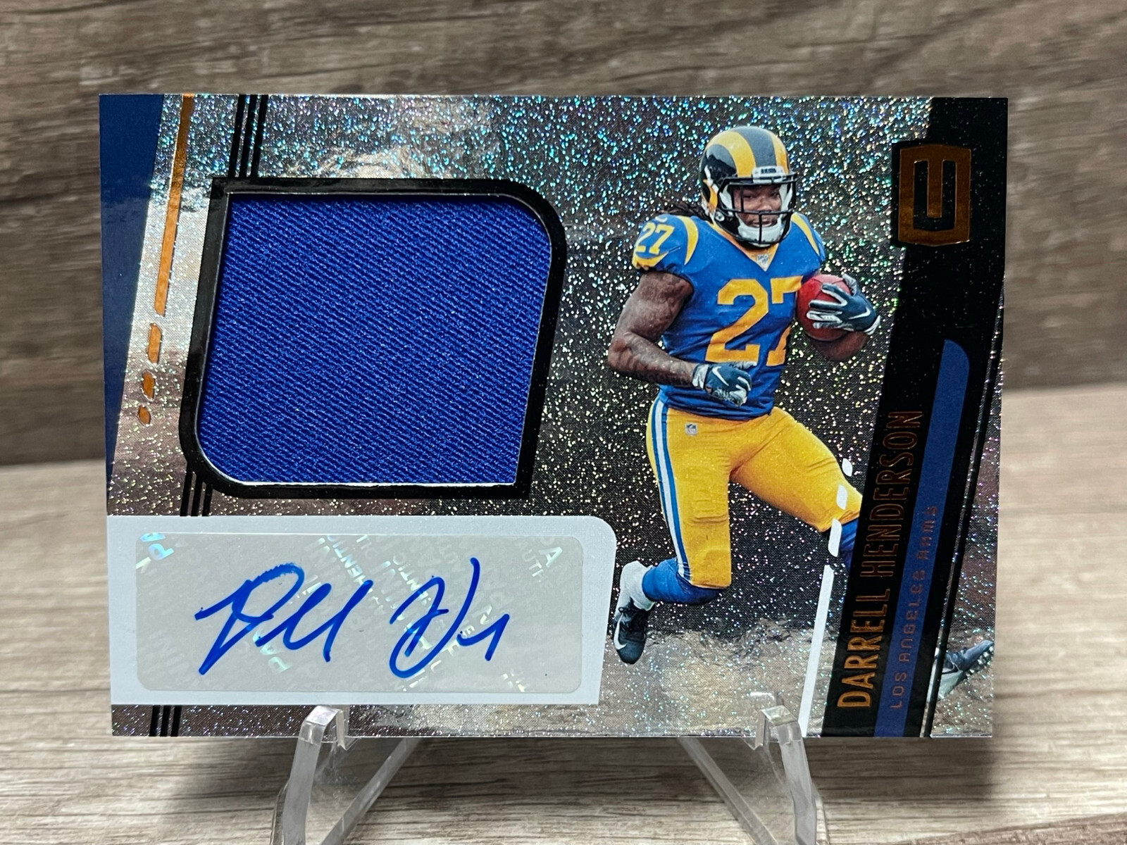 2019 Panini Unparalled #206 Darrell Henderson Jersey Auto Los Angeles Rams TC358