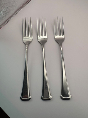MAESTRO / ST LEGER ~ 3 DINNER FORKS  by ONEIDA SSS STAINLESS