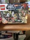 LEGO Star Wars: Endor Rebel Trooper & Imperial Trooper (9489)
