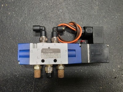 Parker CompAir 8MMC511 M52 C1/8 4/2 SOL/SOL Air Solenoid Pneumatic Valve 24VDC
