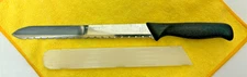 Pampered Chef #1285 Serrated Bread Knife Stainless Steel with Protective Sleeve