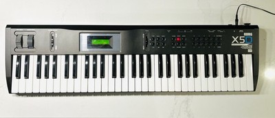 KORG X5D Music Synthesizer 61 Key Keyboard with AC Adapter and Manual in Box
