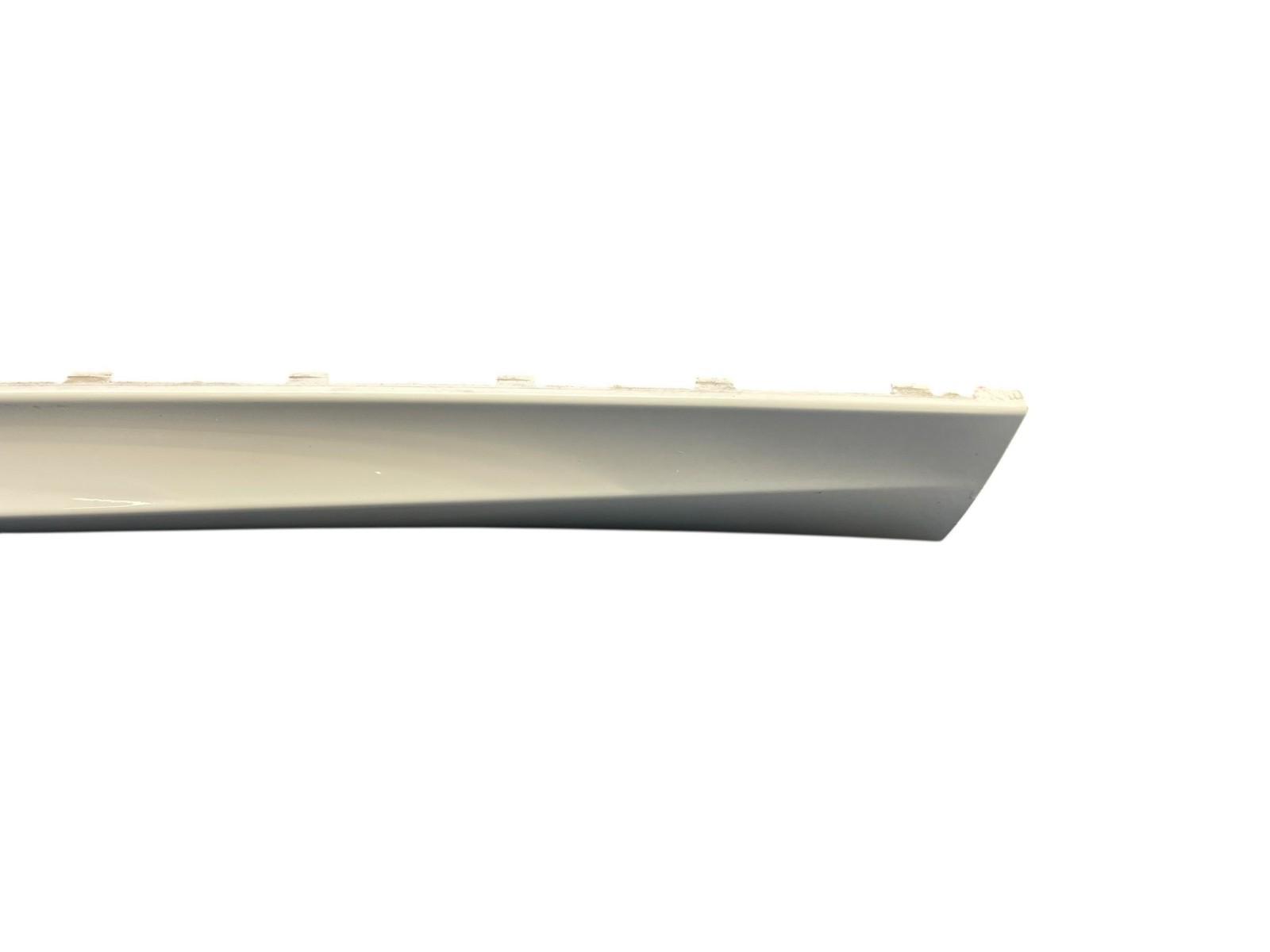 2010-2015 Audi R8 v10 Oem Left Side Skirt Rocker Panel Moulding *BENT TAB*