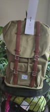 Mochila Herschel Little America-hierba seca 25L